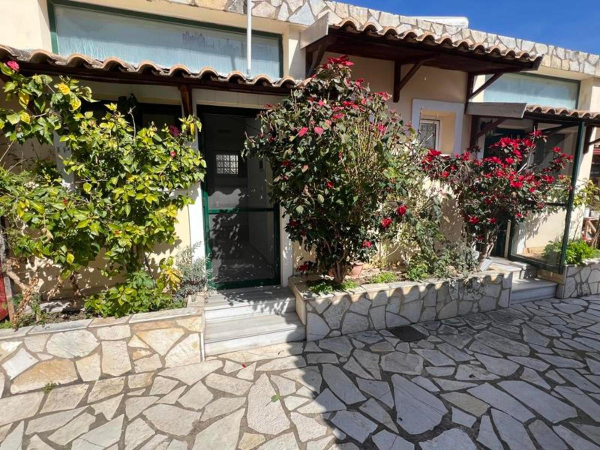Trident Studios And Apartments Kavos Exterior photo